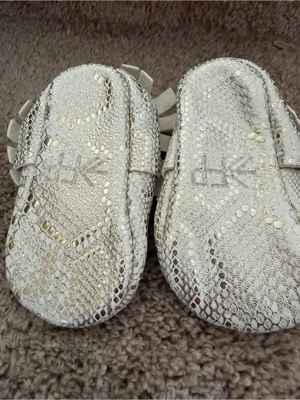 Freshly Picked Leather Baby Moccasins – Metallic Snakeskin Fringe – Size 4 (NWT)